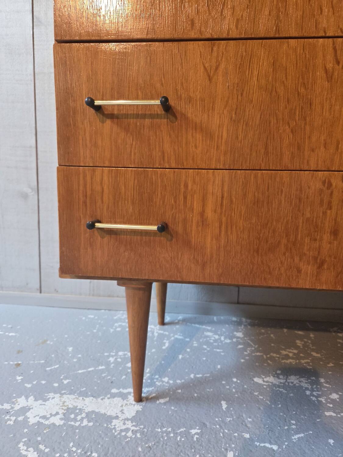 Vintage chest of drawers