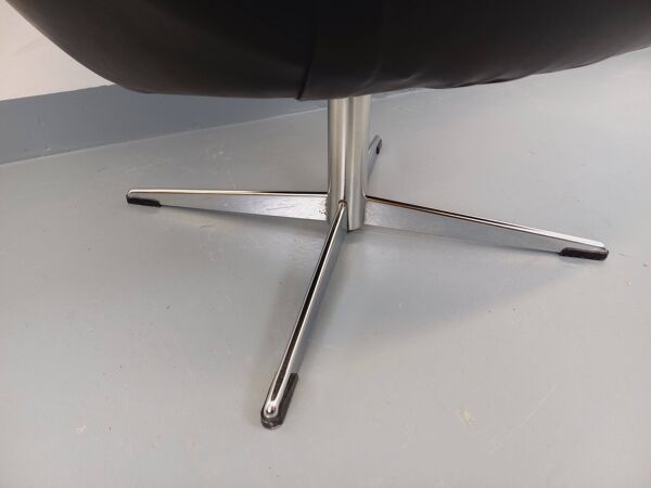 Fauteuil pivotant scandinave vintage en skaï et chrome des années 70