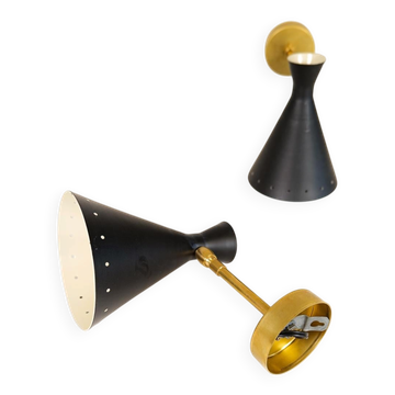 Paire d'appliques murales italiennes modernes style Stilnovo, lampe murale