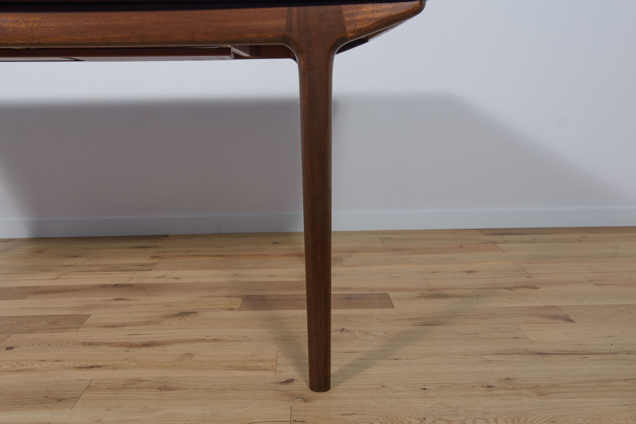 Mid-Century Teak Extendable Dining Table from McIntosh, 1960s