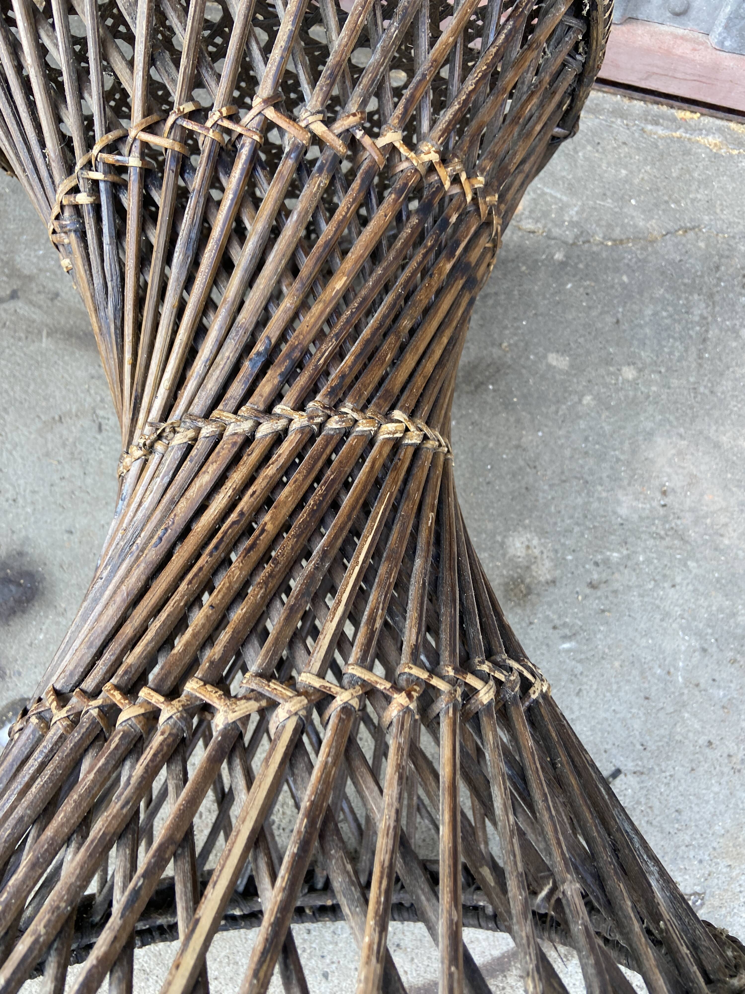 Vintage stool diabolo rattan