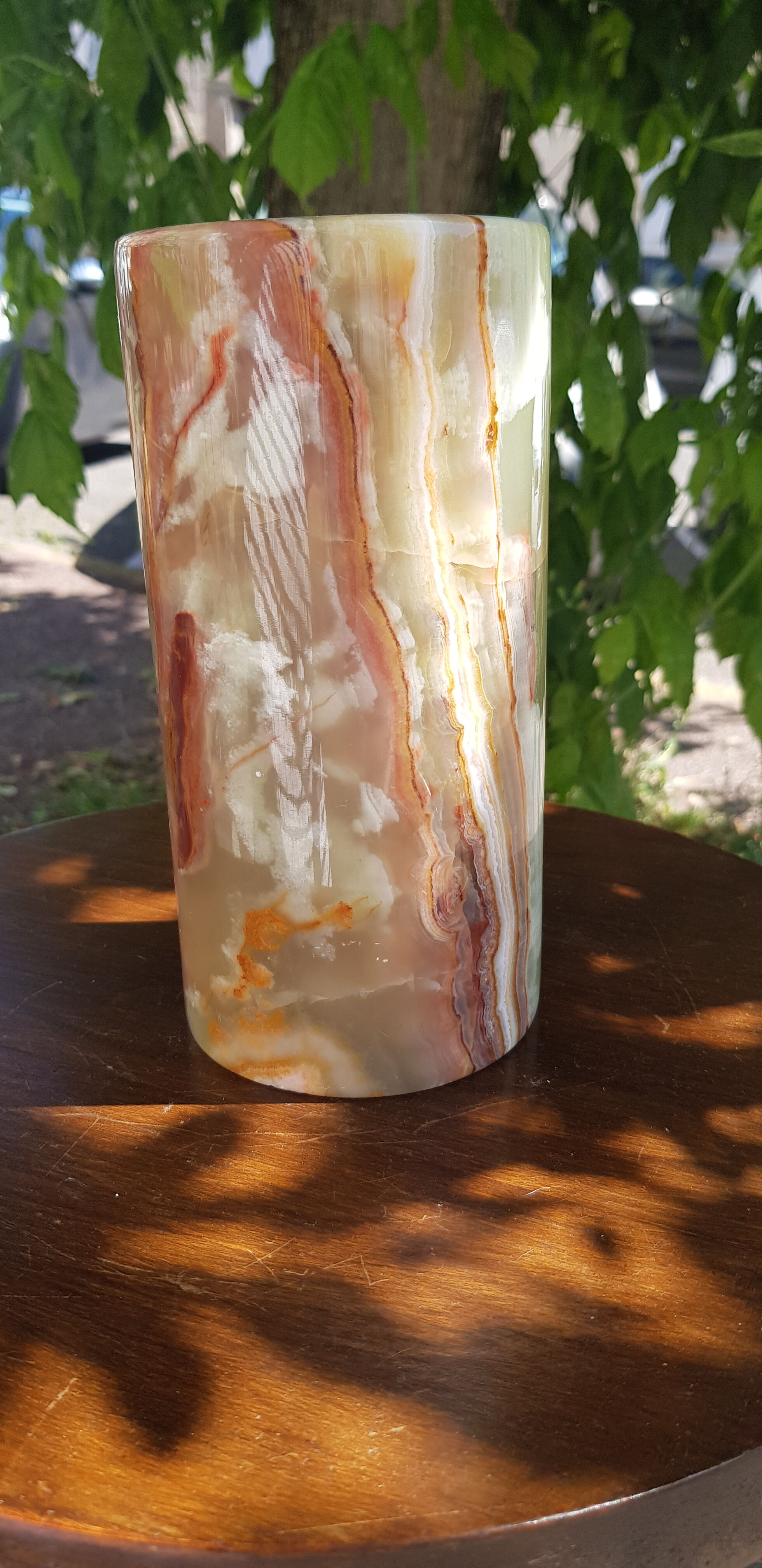 Onyx cylindrical vase