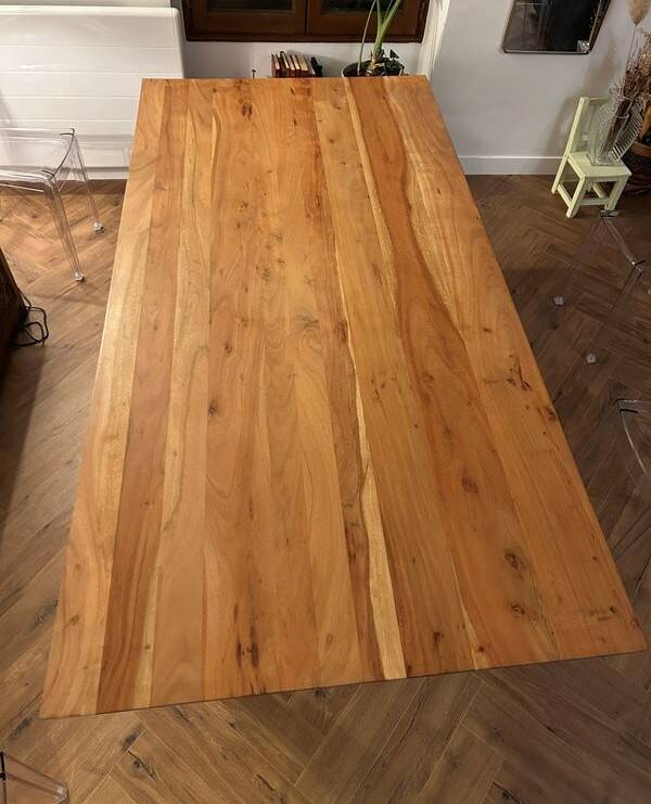 Acacia wood dining table - 203x102cm - Very good condition