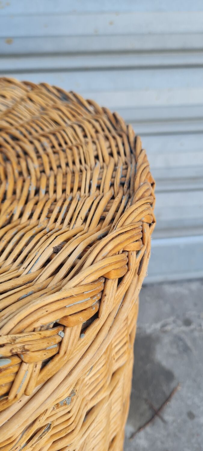 Wicker basket