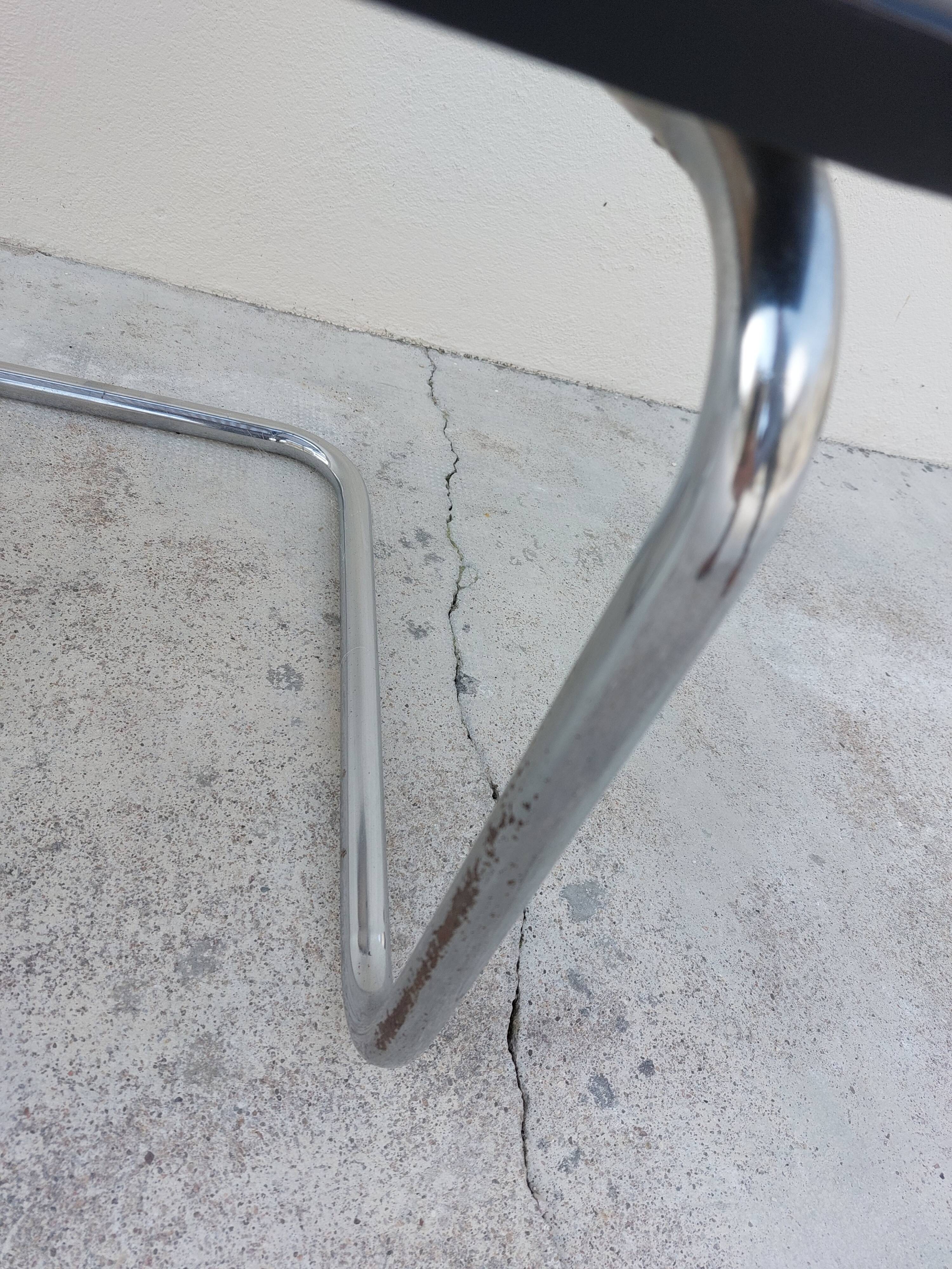 Pair of armchairs Marcel Breuer b64 cesca Italy