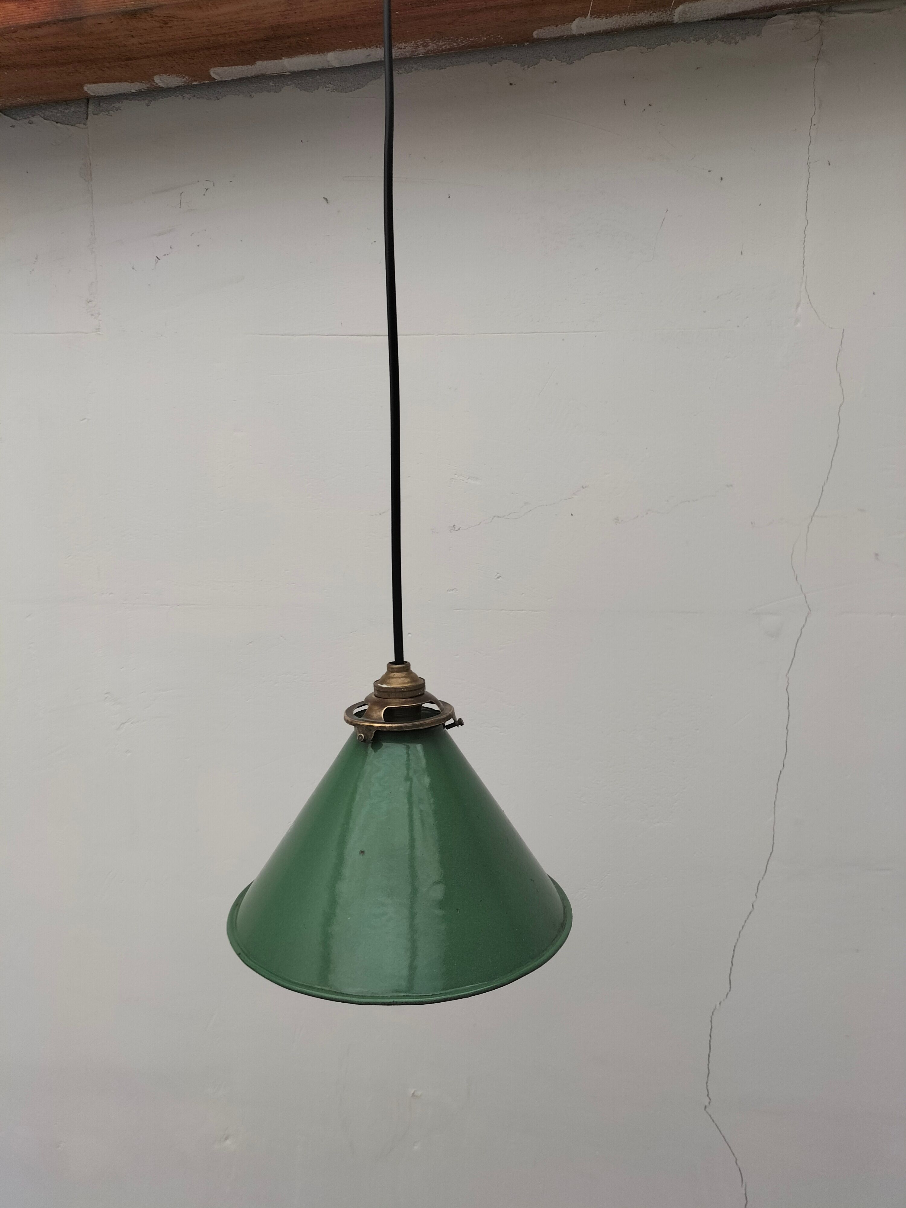 Suspension cone enamelled sheet metal