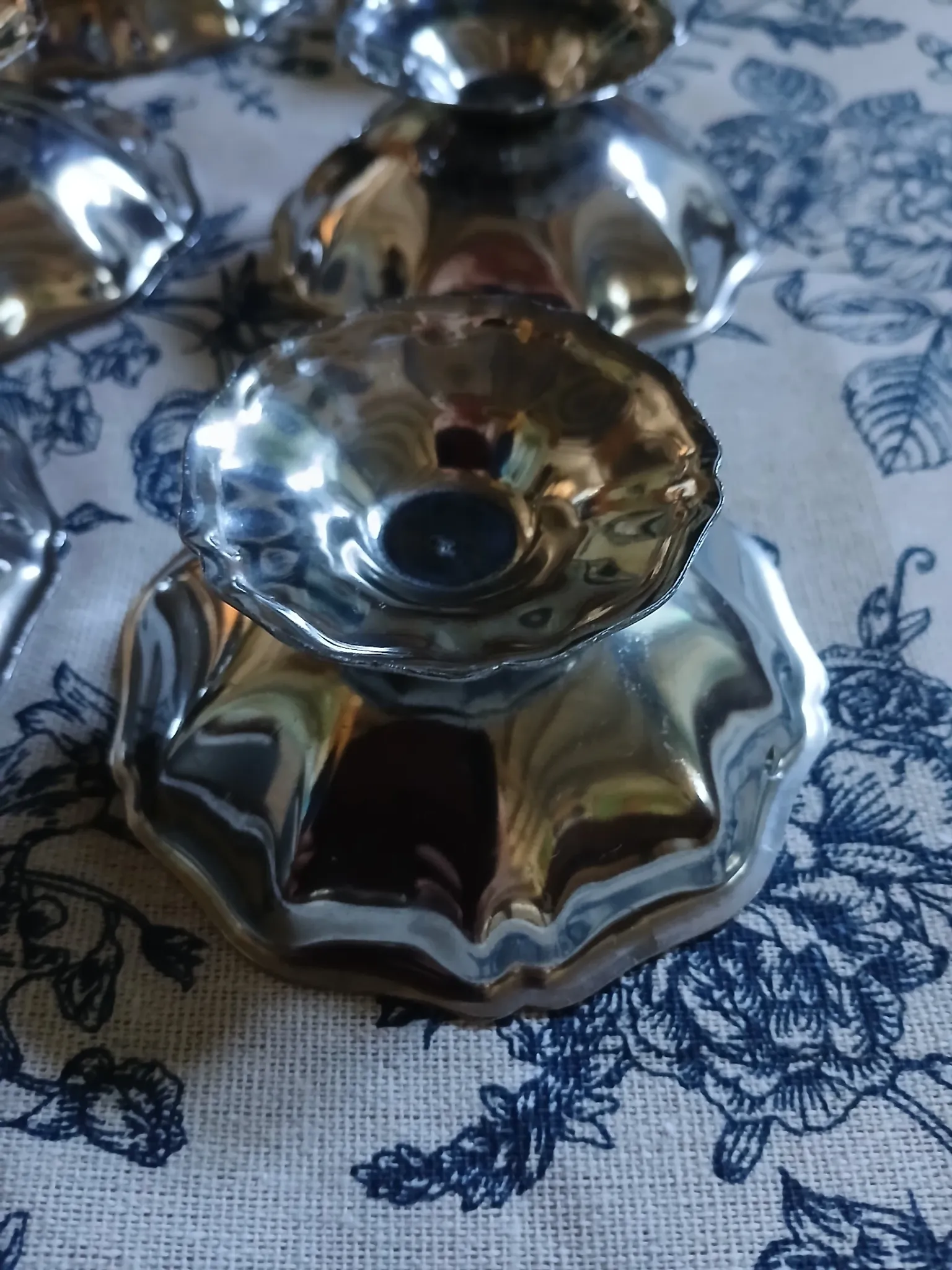 6 antique metal ice cream cups