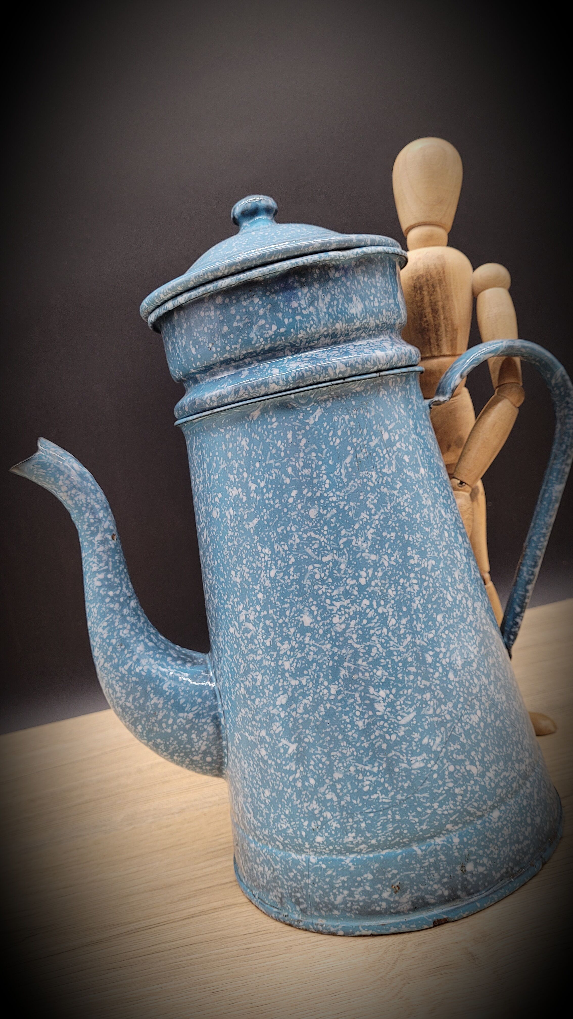 Enamelled marble blue coffee maker