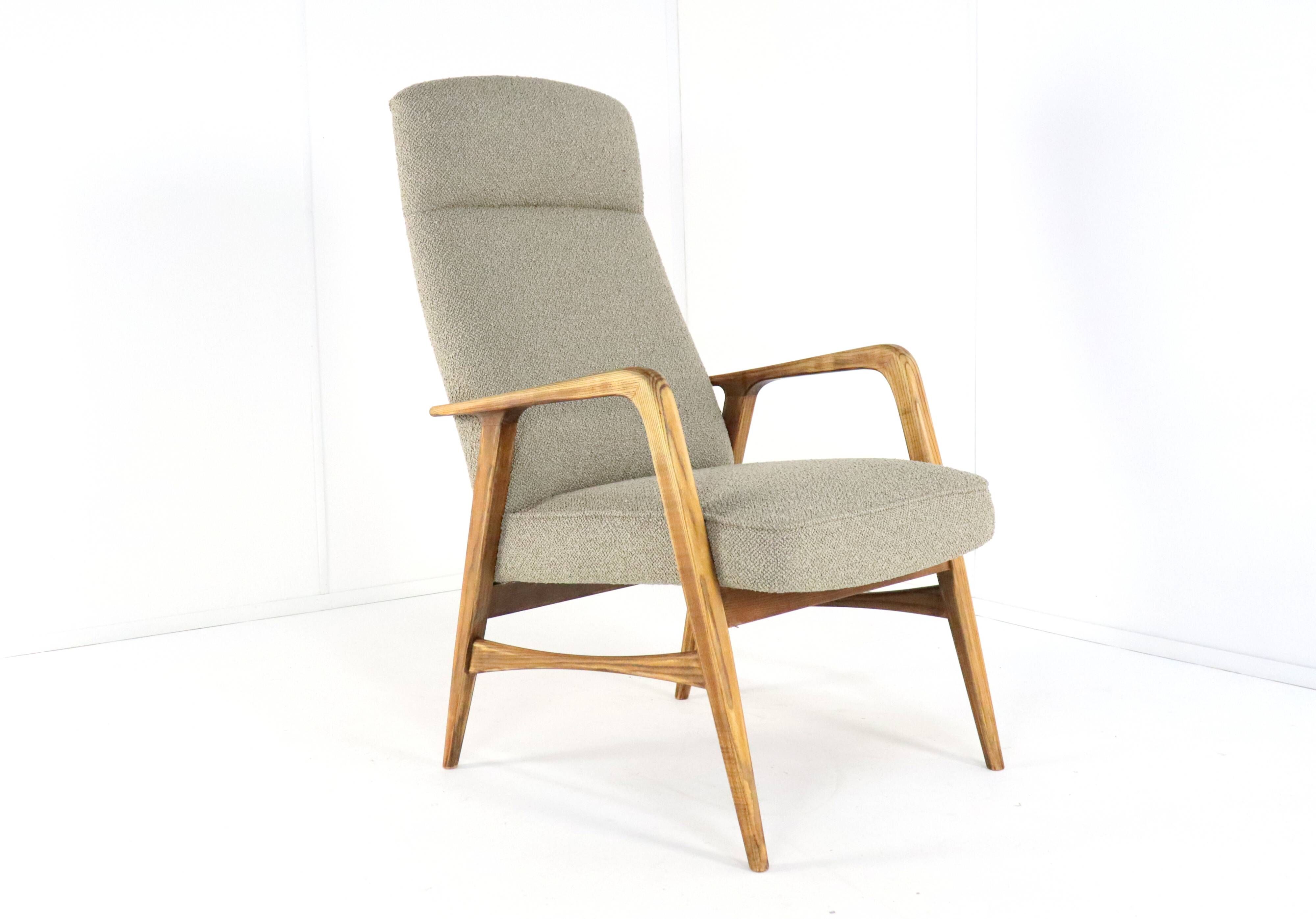 mid century vintage Fauteuil herenmodel 'Duivendrecht beige - opnieuw bekleed