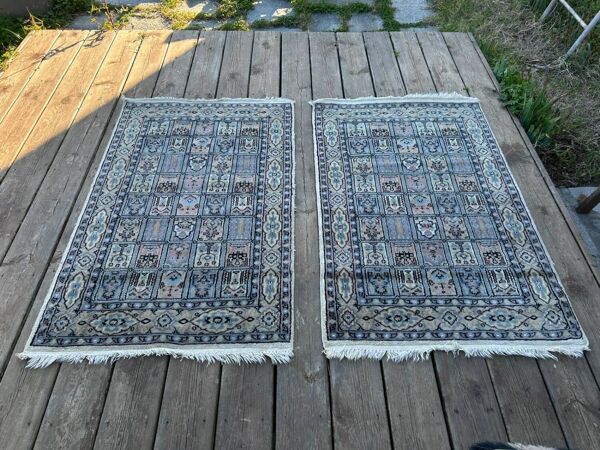 Paire de tapis persan en laine et soie