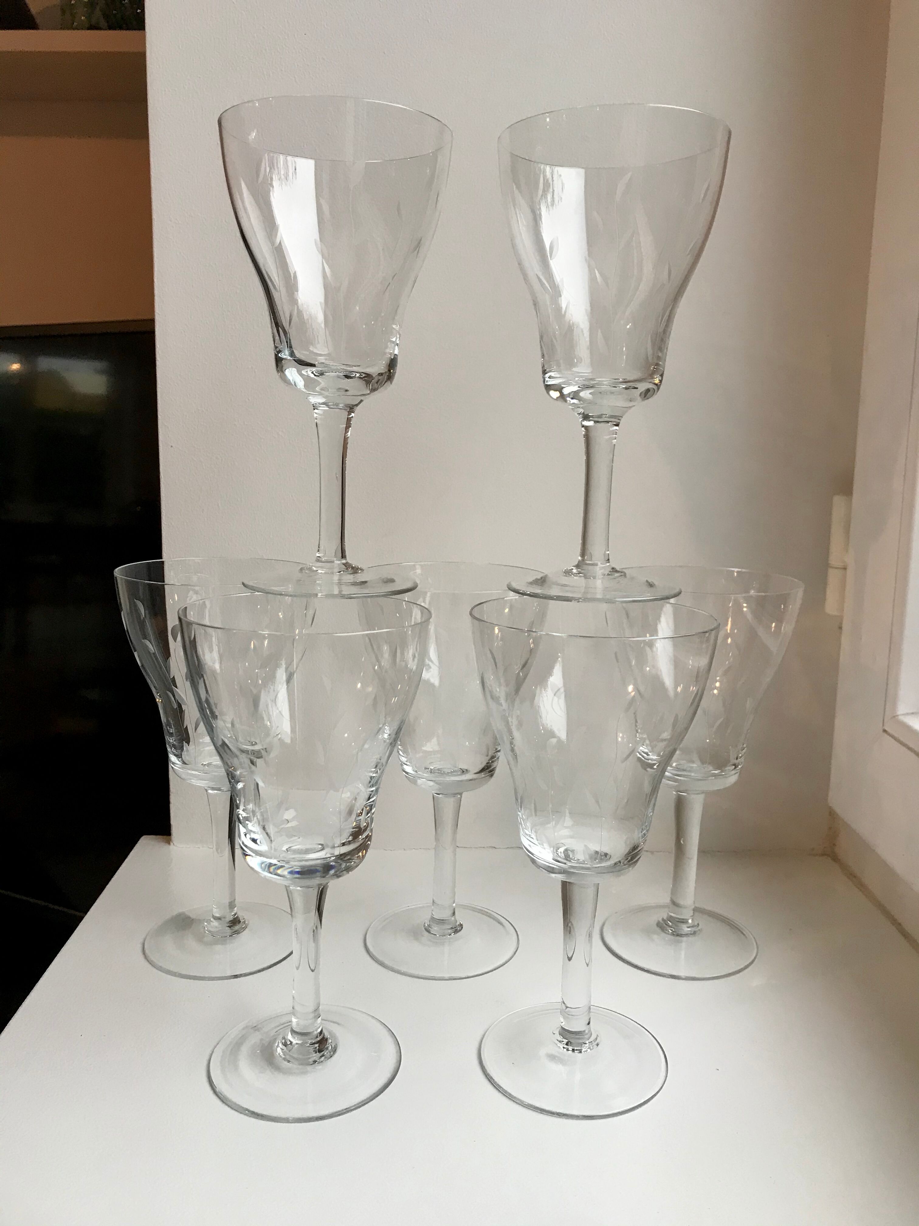 Set of 7 wine glasses, crystal water engraved 50-60s