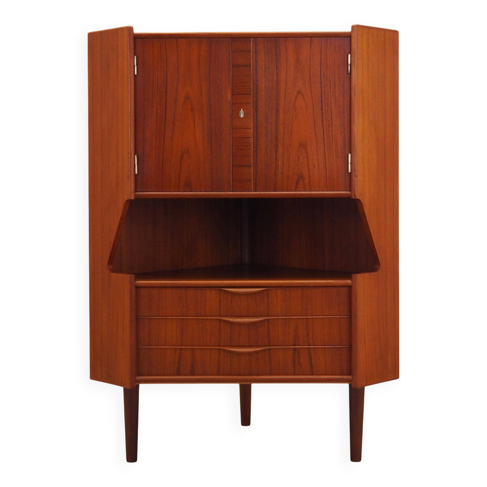 Teak corner cabinet, Danish design, 1970s, production: Denmark