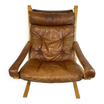 Beautiful vintage Westnofa chair model Siesta by Ingmar Relling. Leather Siësta chair. Nice patina.