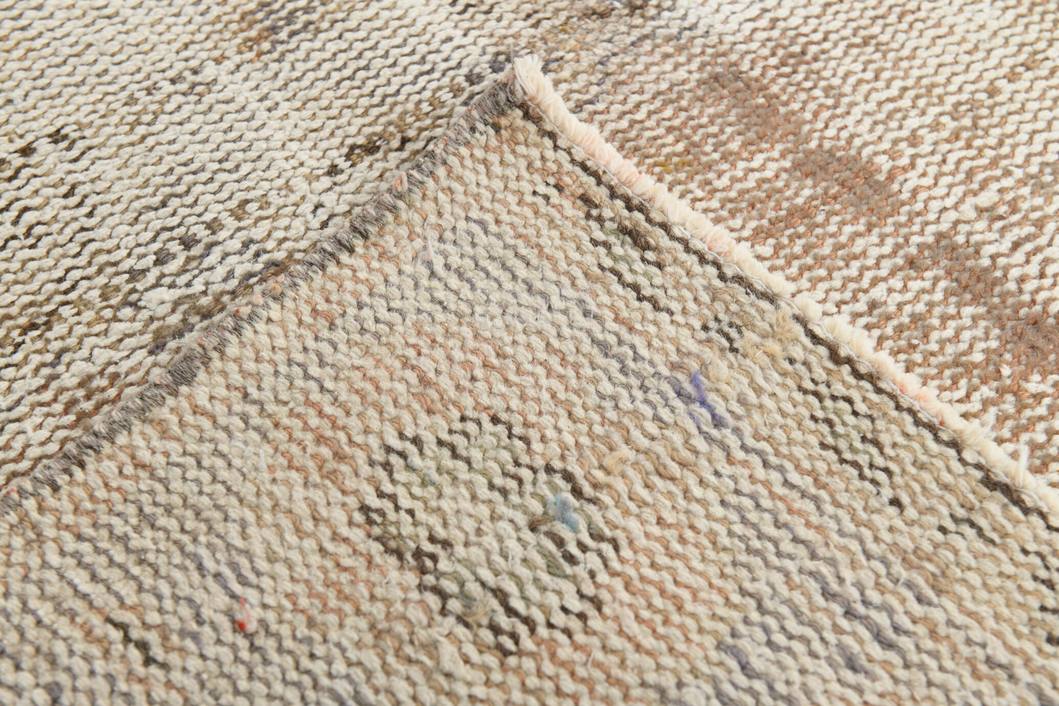 6x9 distressed wool vintage rug 292x191cm