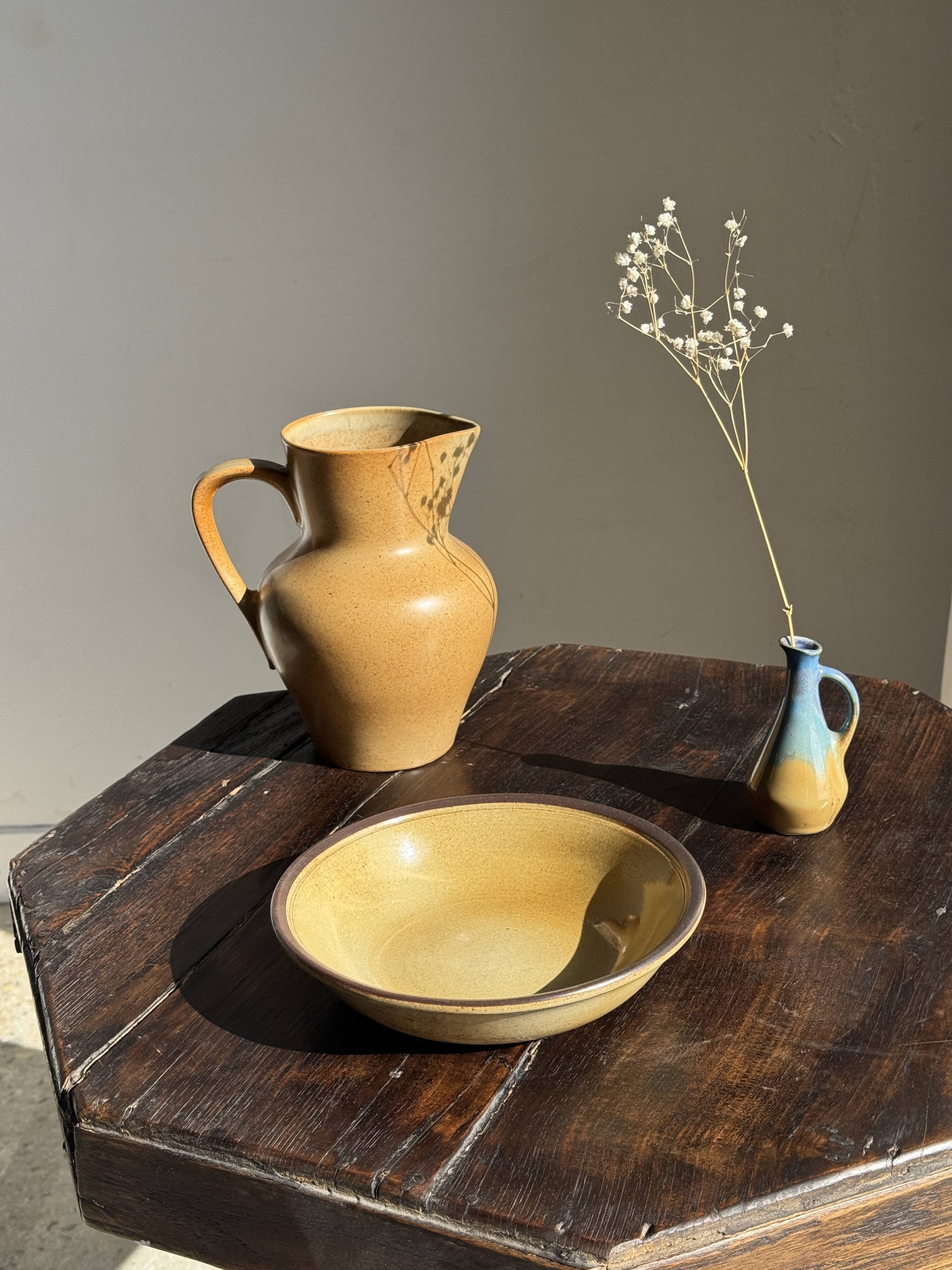 Grande carafe boule en grès orange H20
