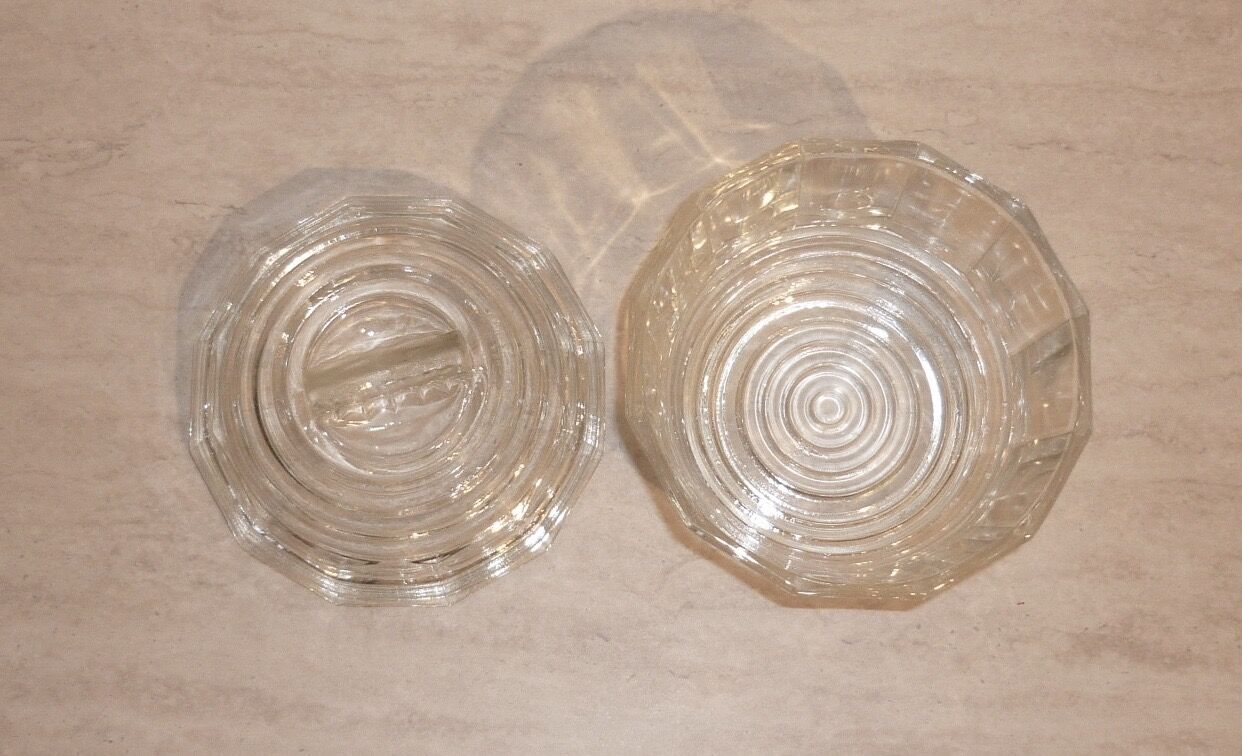 Sucrier de table en verre moulé transparent art déco