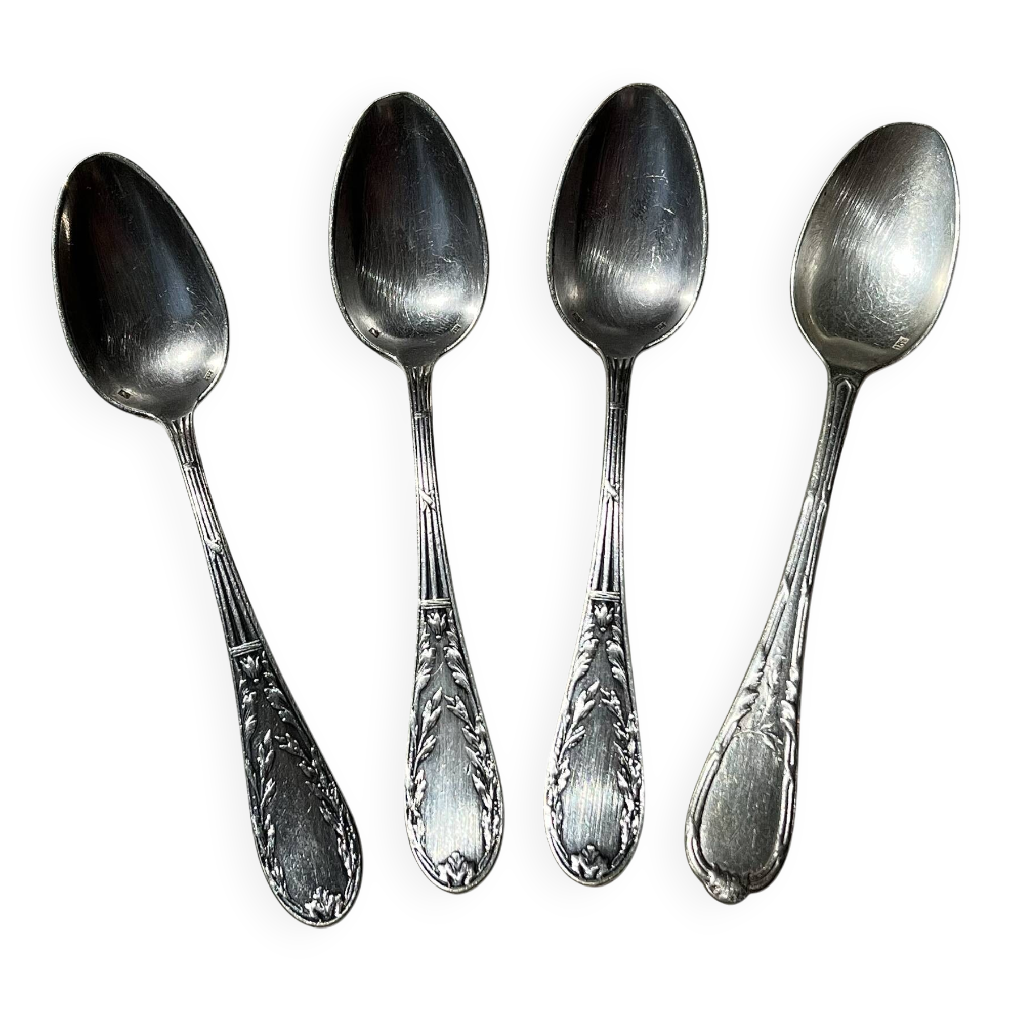 Lot 4 Cuillères argent