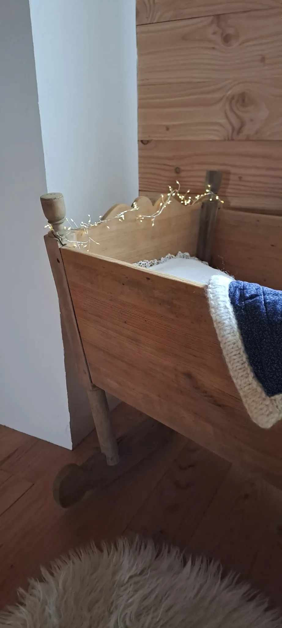 Antique pine cradle