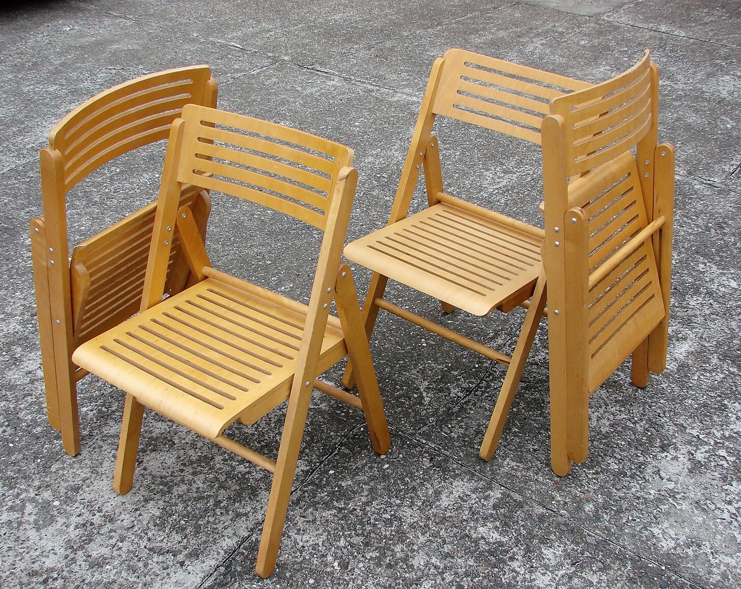 Lot de 4 chaises pliantes, années 1980