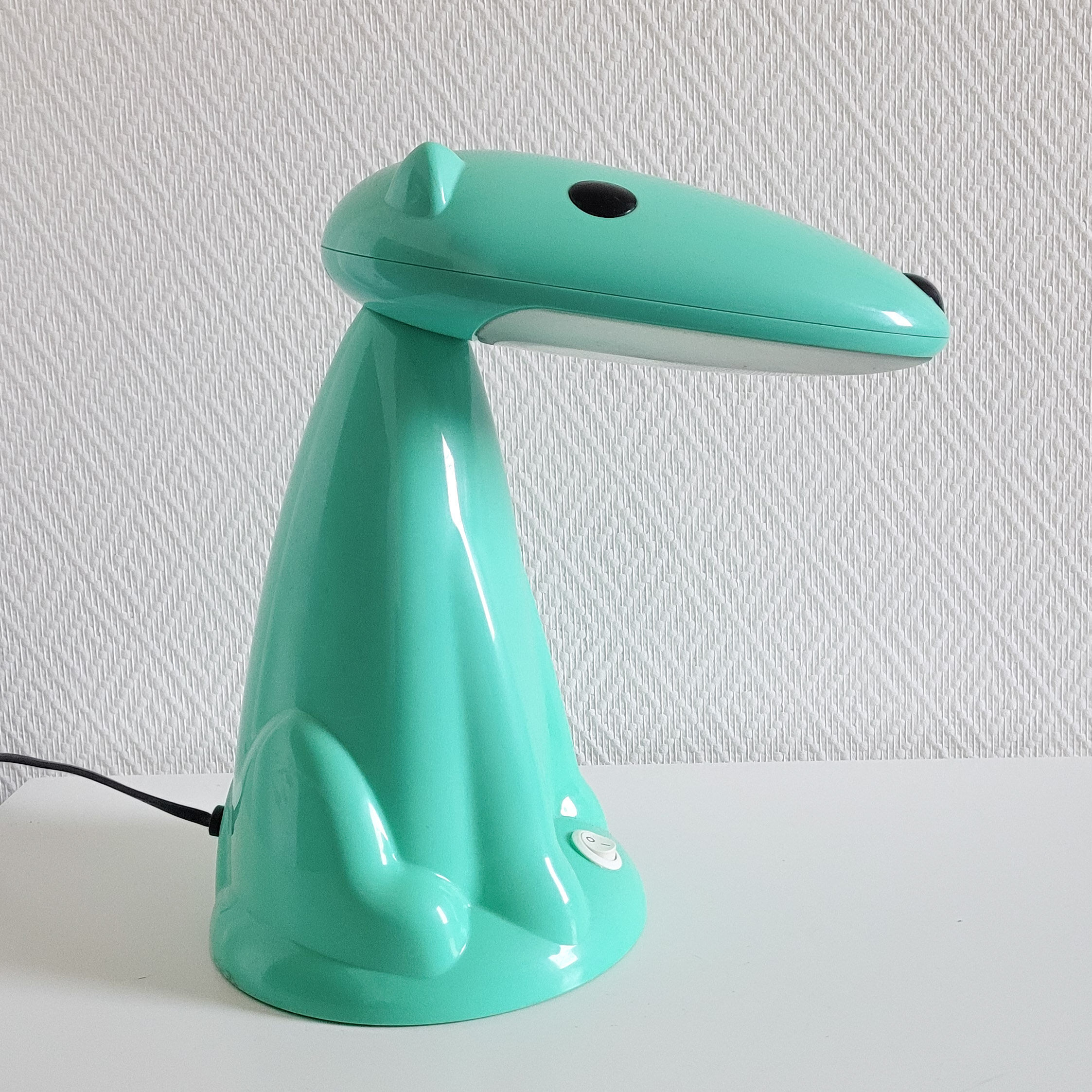 Vintage dog-shaped lamp