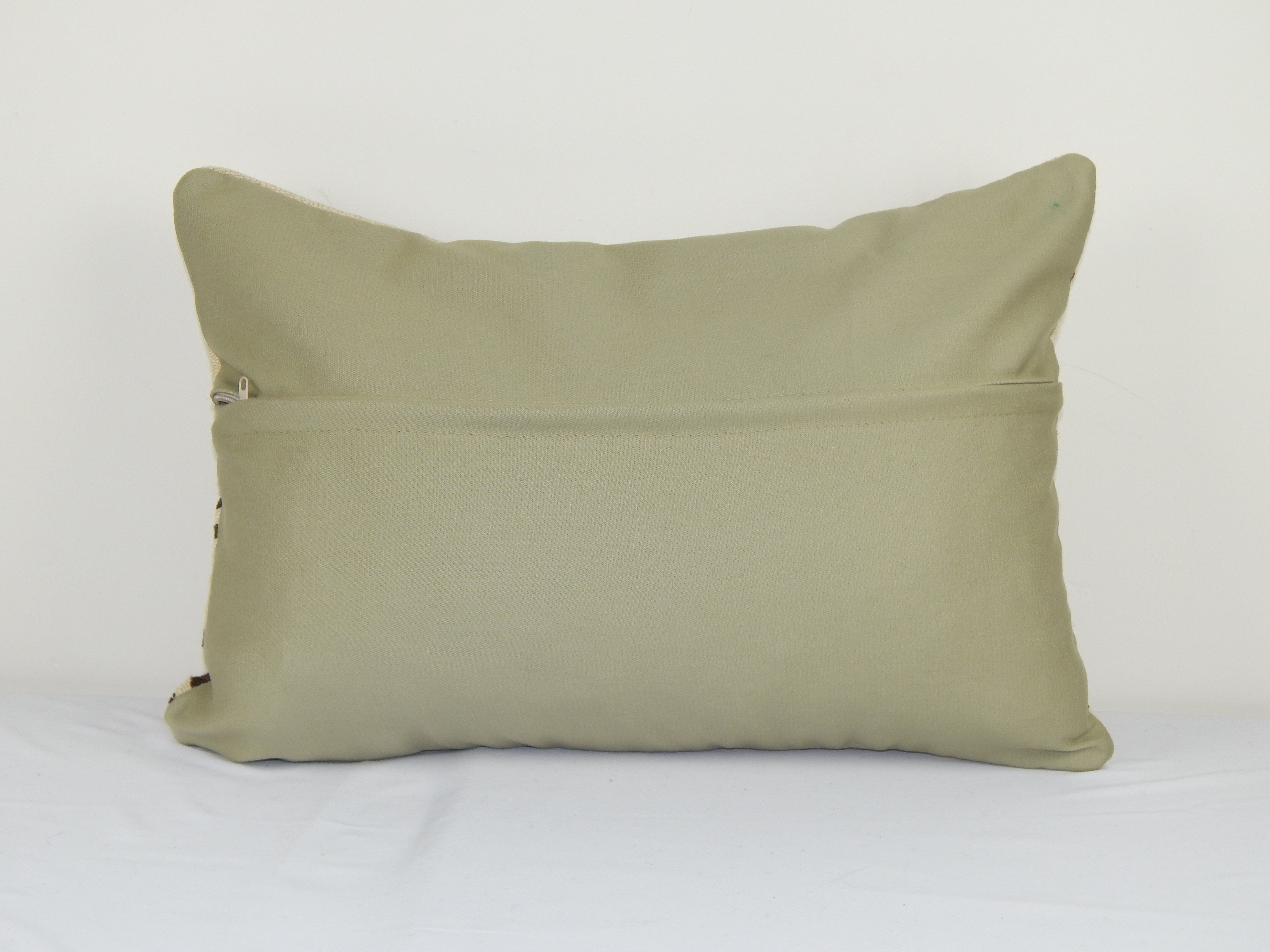 minimalist cushion covers