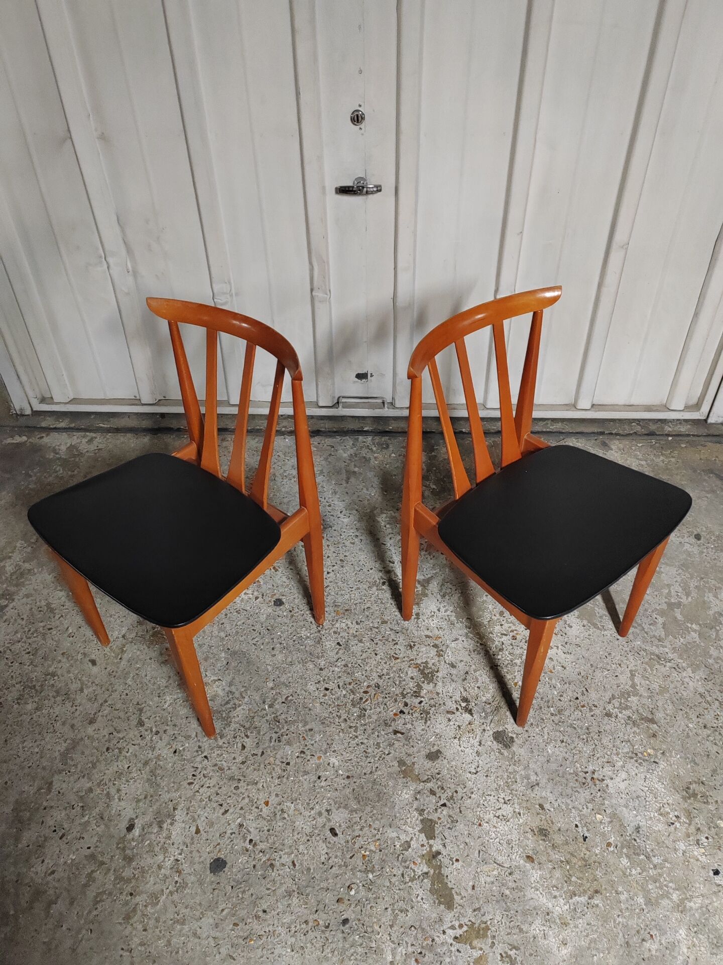 Paire de chaises scandinave