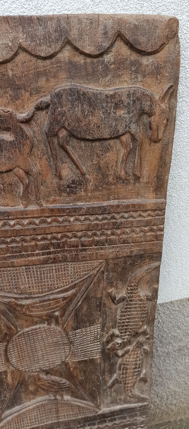Old wooden door Senufo of Côte d'Ivoire