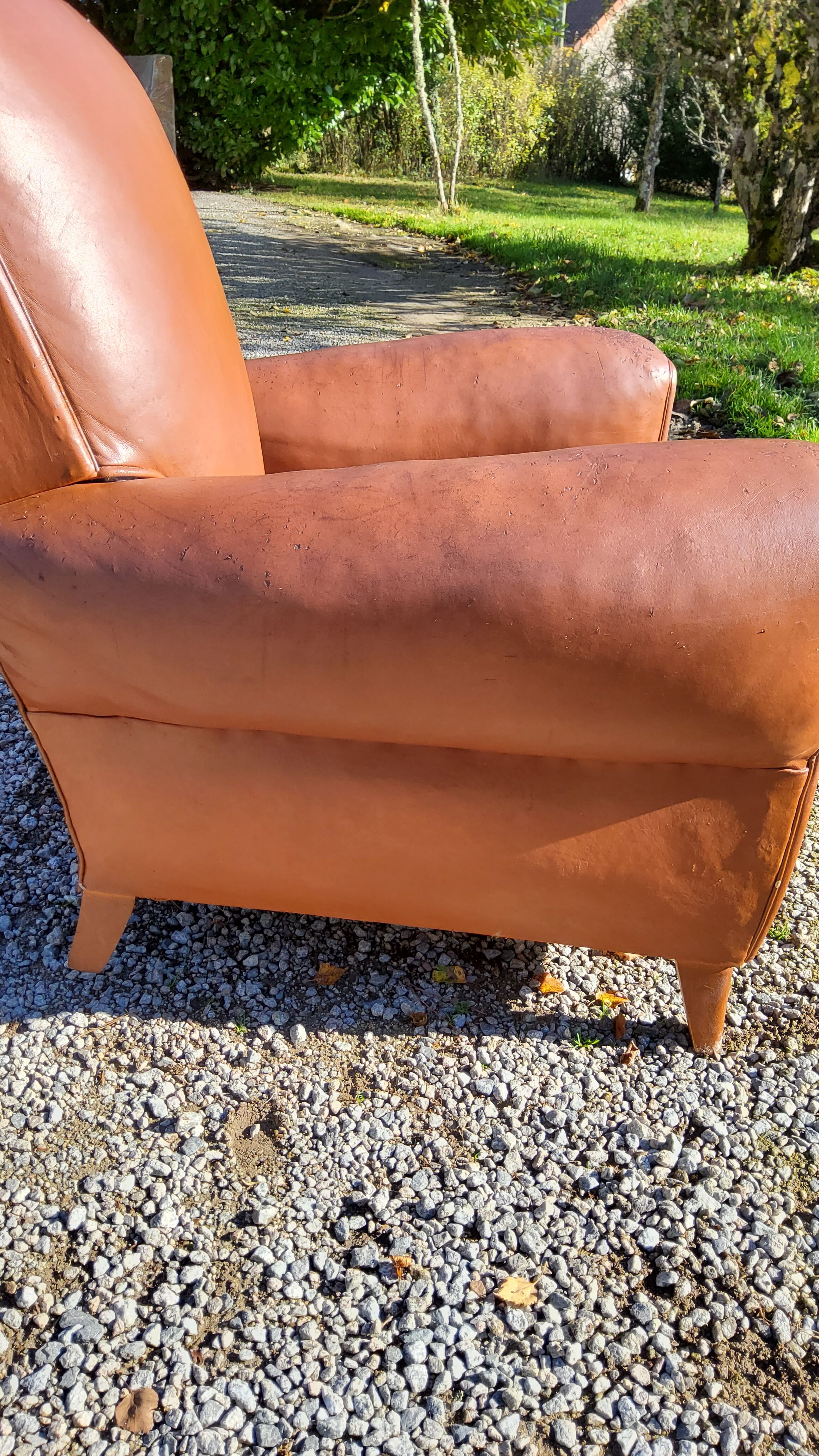 Club armchair in brown leather art deco 1930