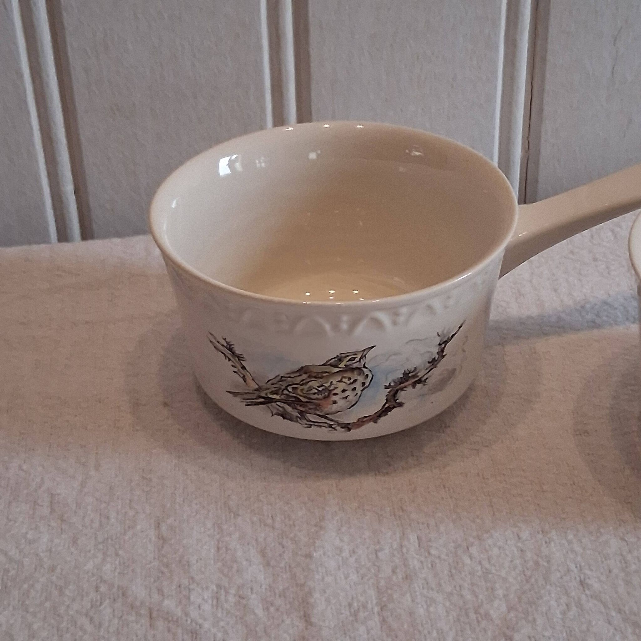 2 very pretty sauceboats or ramekins in porcelain from Villeroy & Boch.