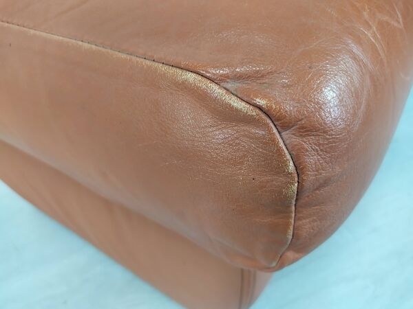 Pouf cuir vintage