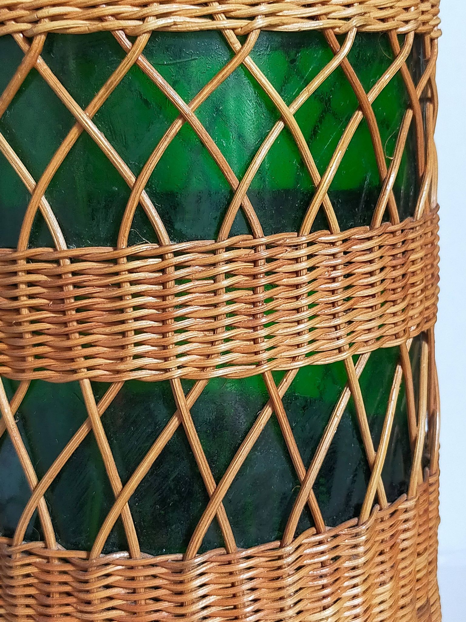 Pied de lampe bouteille XL habillée de rotin années 50