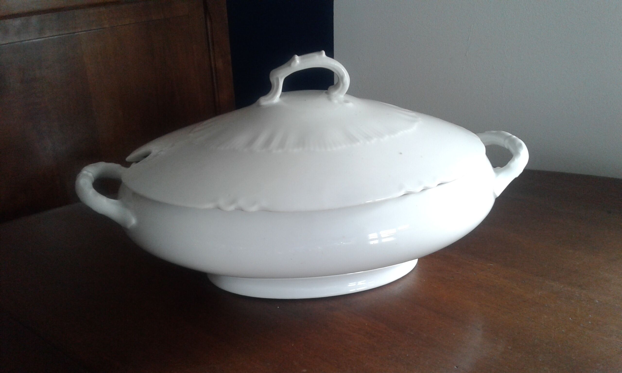oval soupiere .limoges porcelain. white