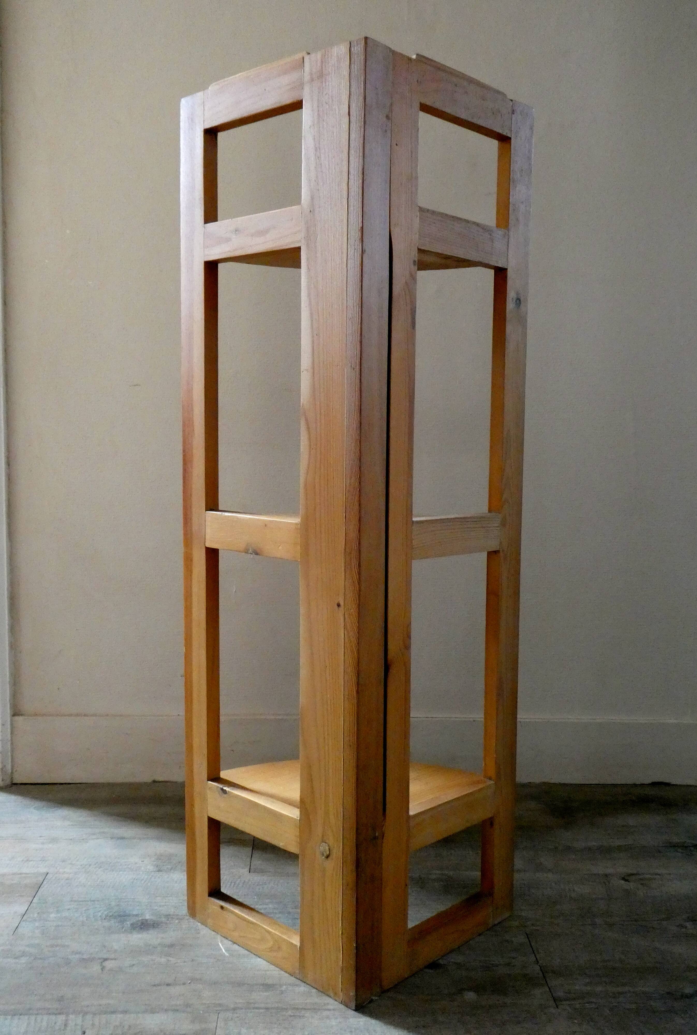 Folding corner shelves in light wood from the 50/60