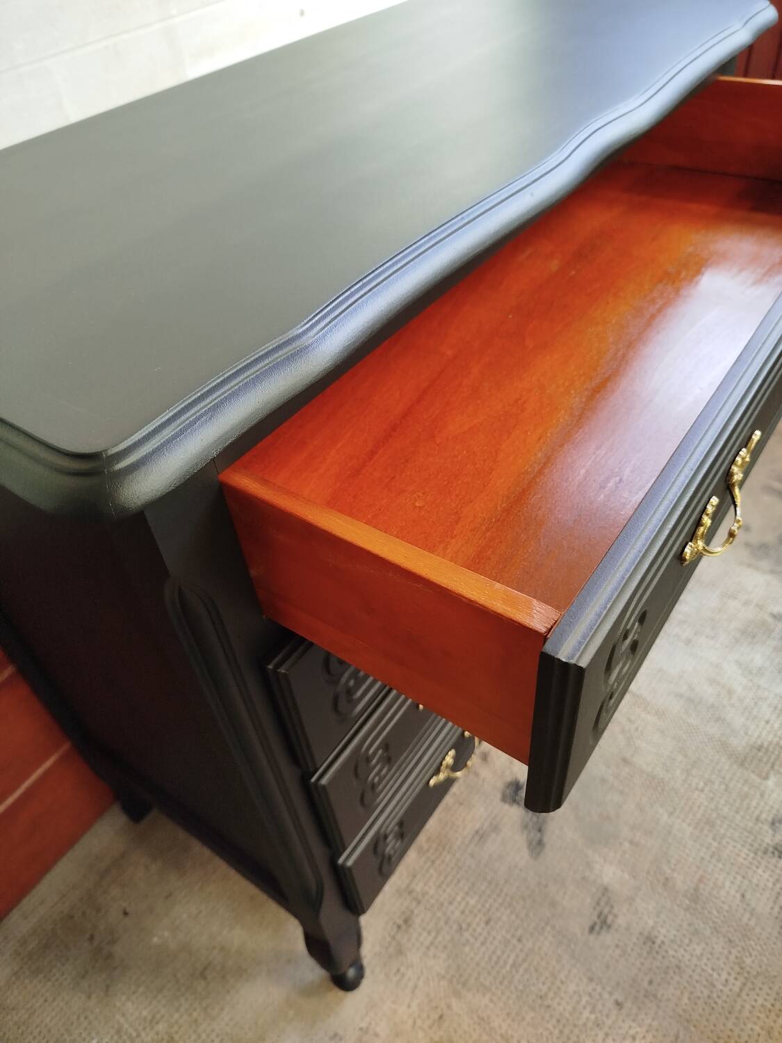 Vintage chest of drawers refurbished in black