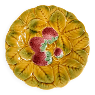 Assiette ancienne en majolique