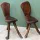 Paire de chaises brutalistes en bois brut