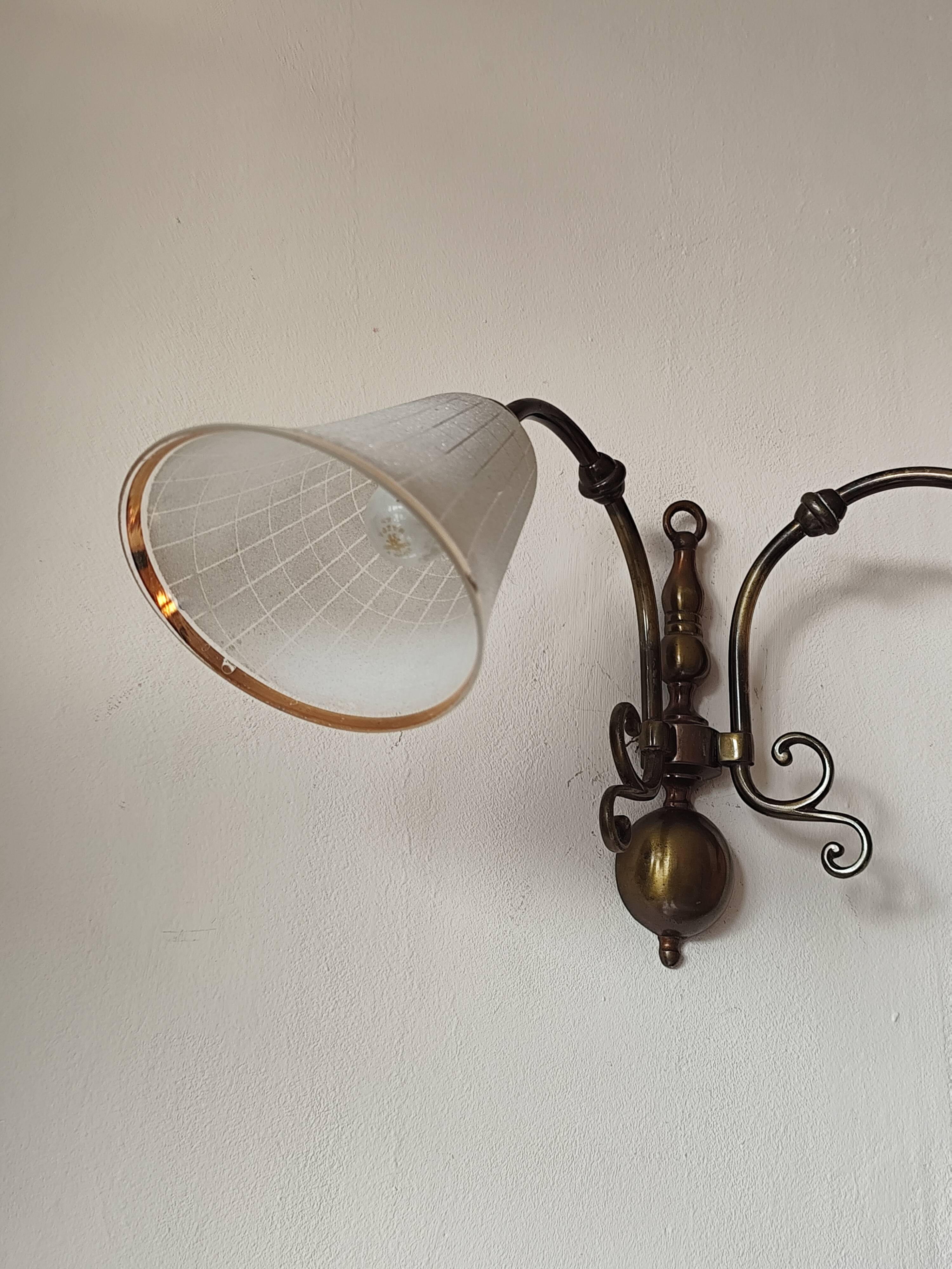 Bronze wall light with 2 lights and 2 granite glass tulips