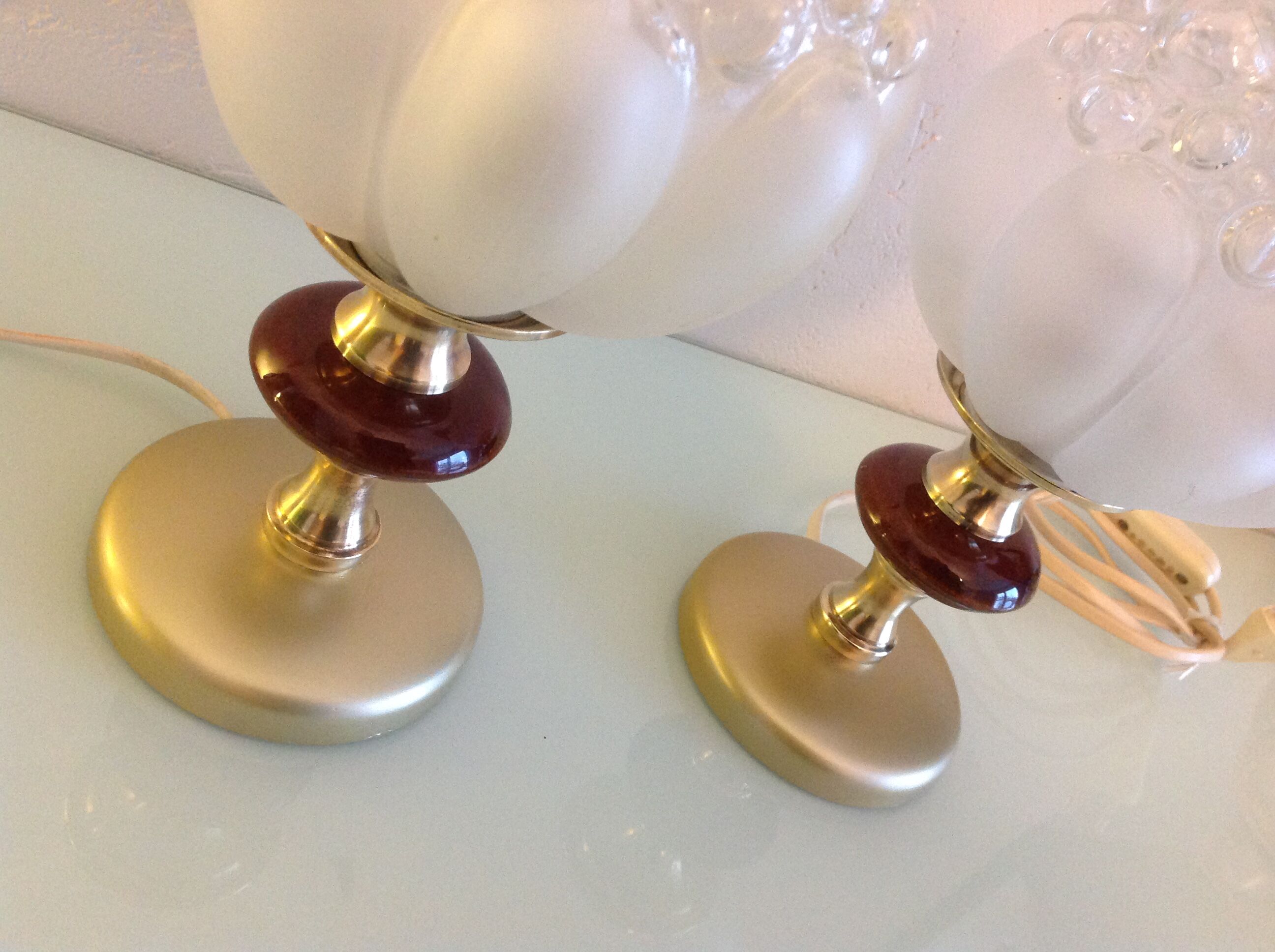Pair of bubbled glass globe bedside lamps / vintage 60s-70s