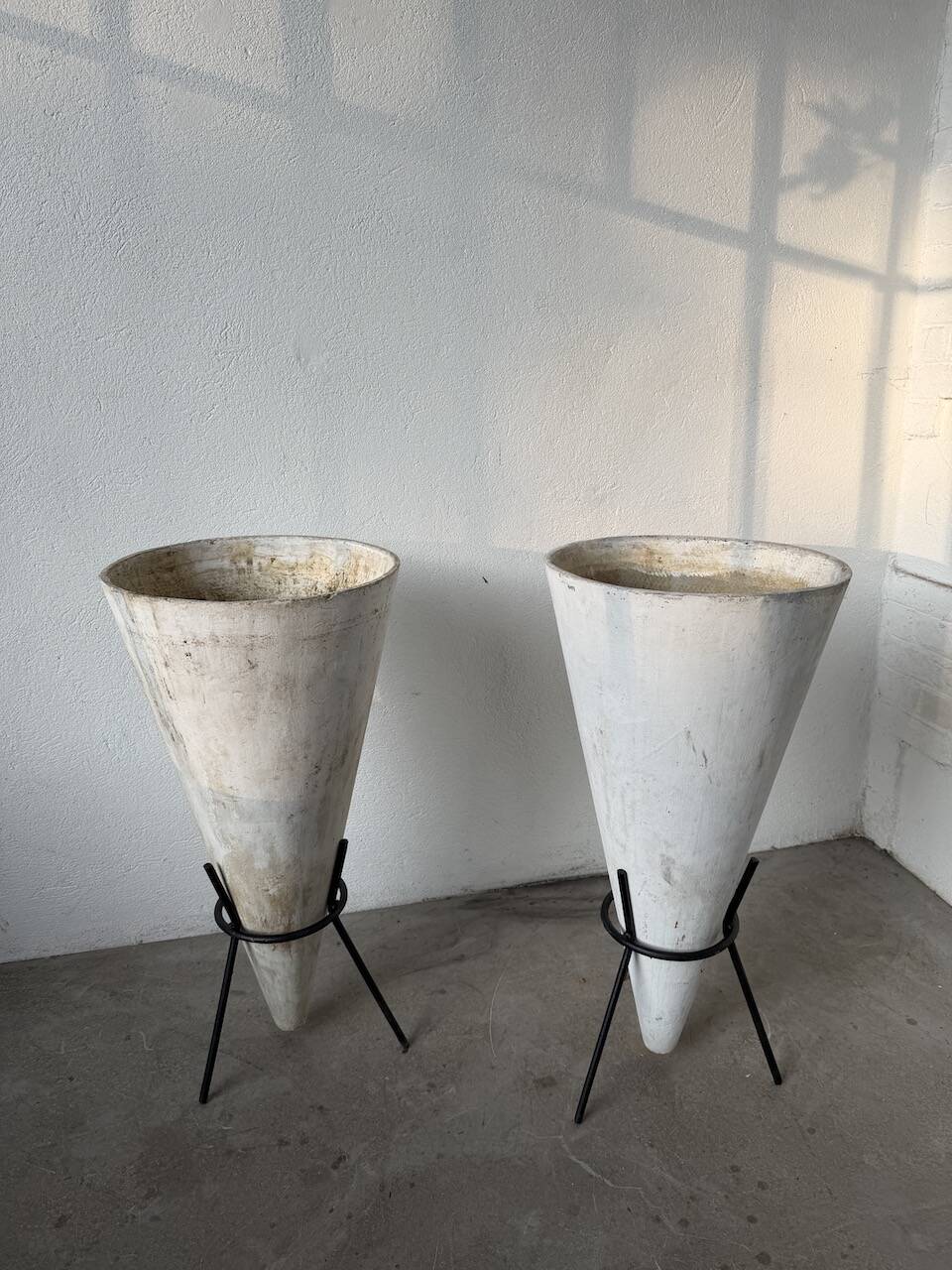 Willy Guhl planter cones x2