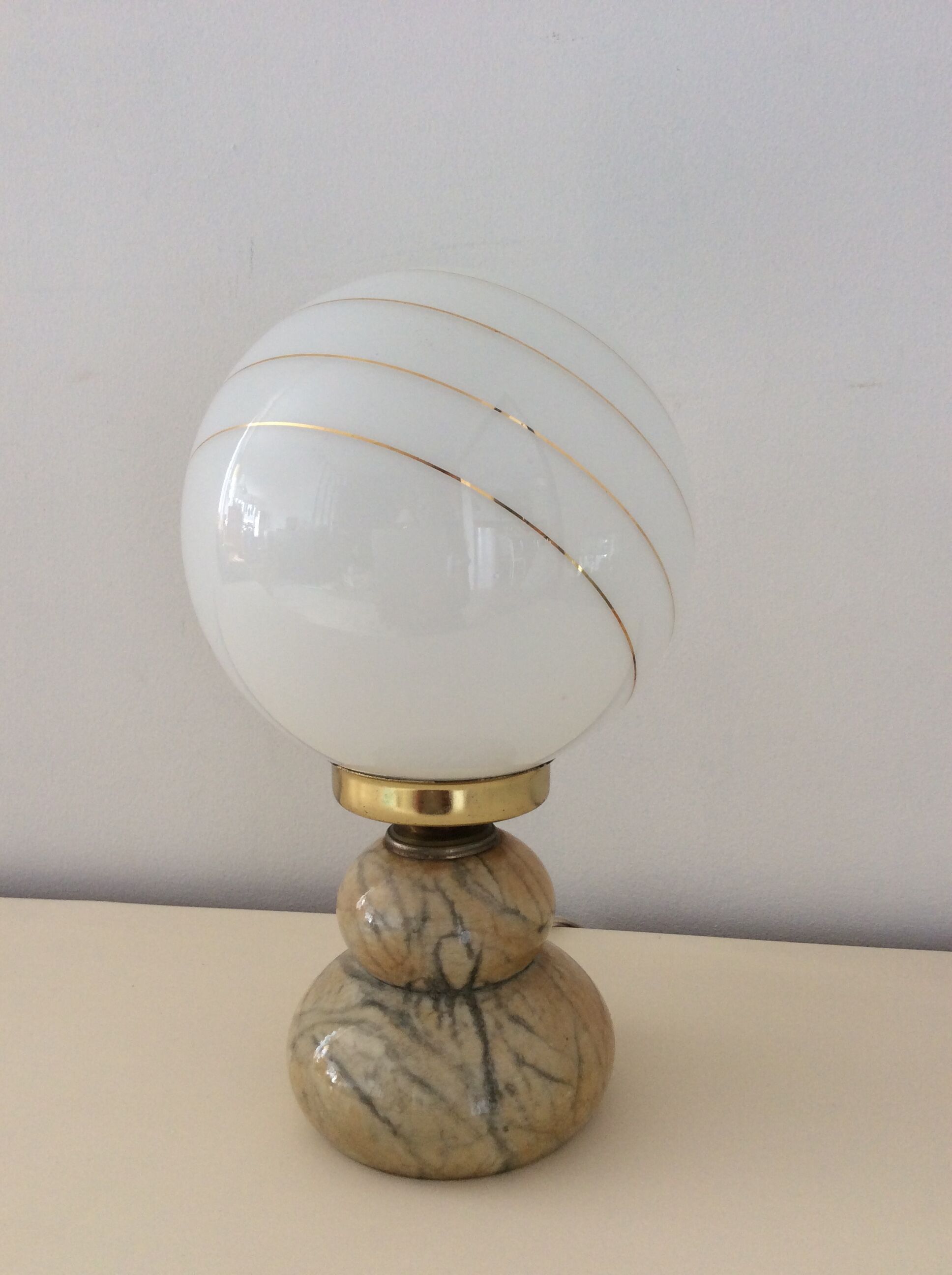 Vintage lamp from the 70s in marble and opaline