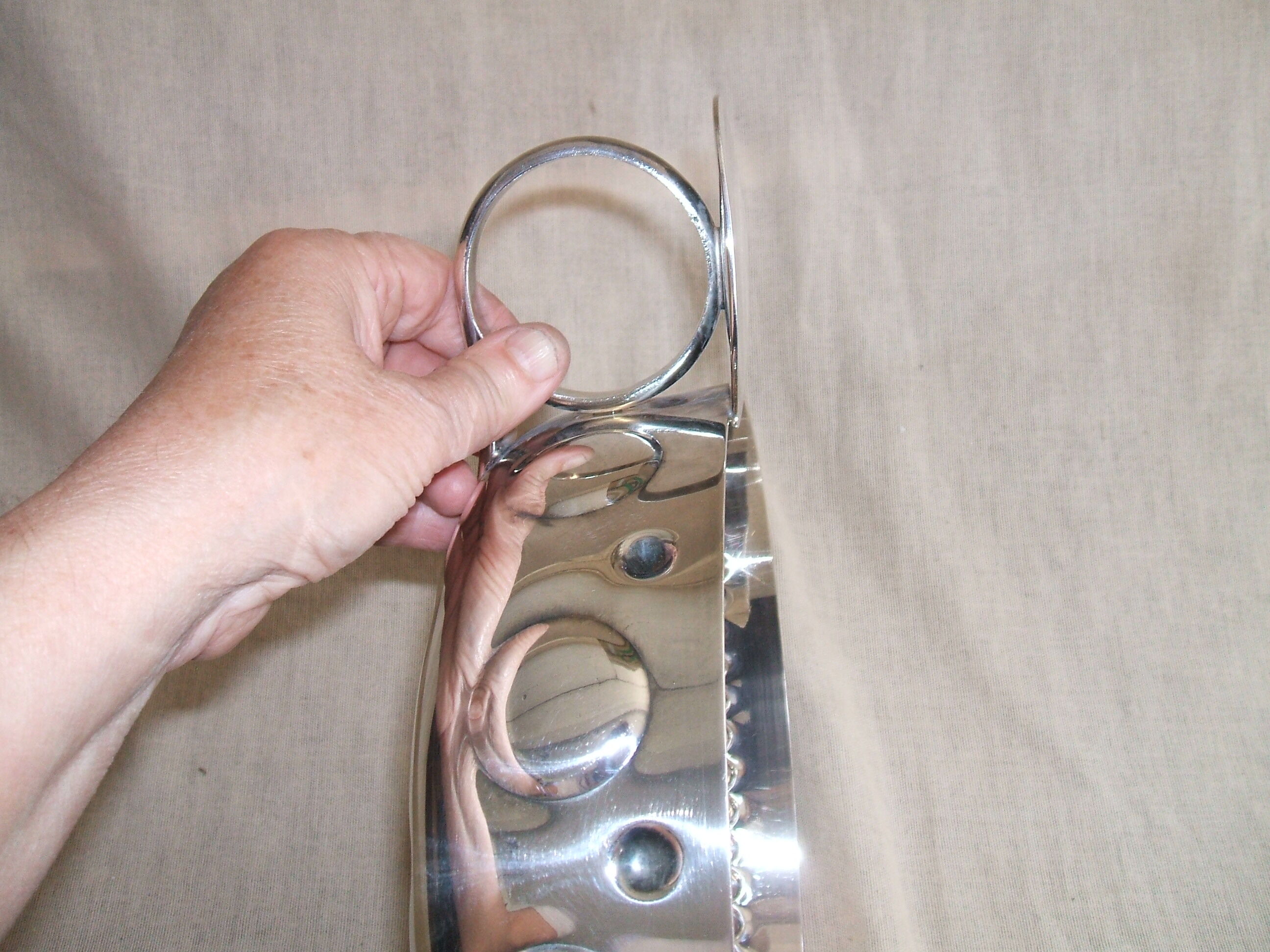 Centerpiece in the shape of taste wine