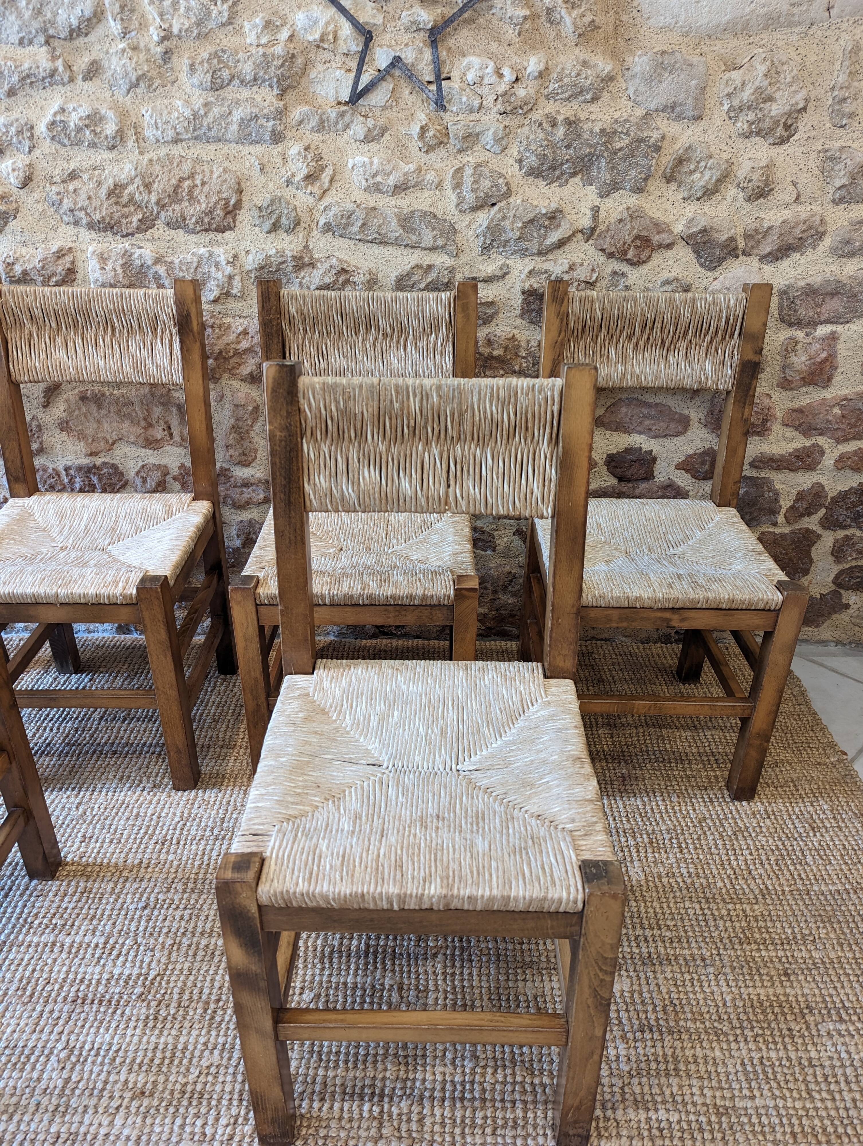 Six chaises en paille