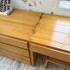 Bureau + commode + tabouret pin Maison Regain Savoie