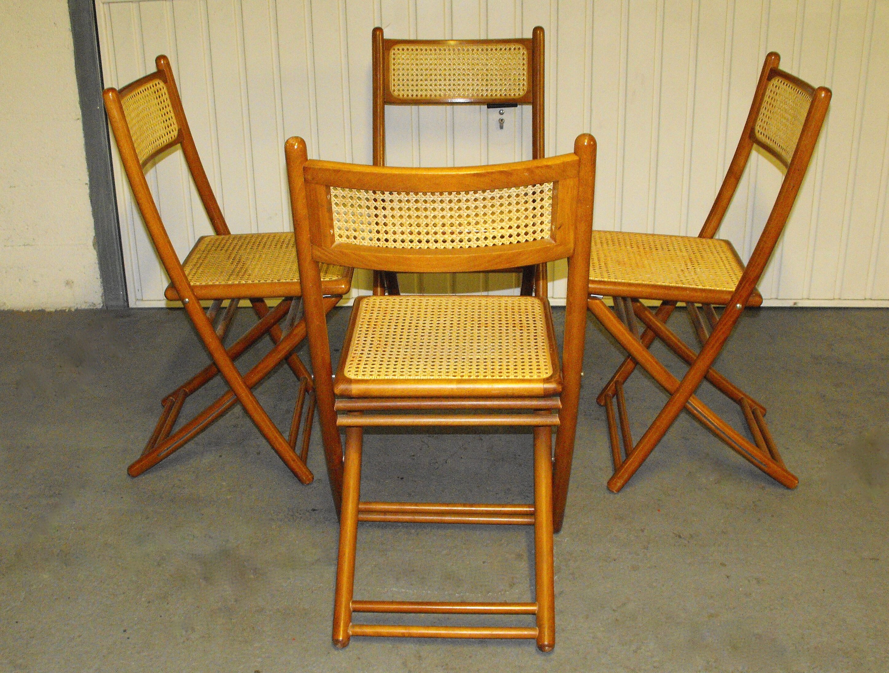 Lot de 4 chaises pliantes cannées années 70