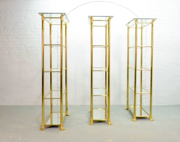 Vitrine Ramiro Tarazona plaquée or 24 carats avec étagères en verre, années 1980