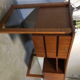 Vintage office with u-frame