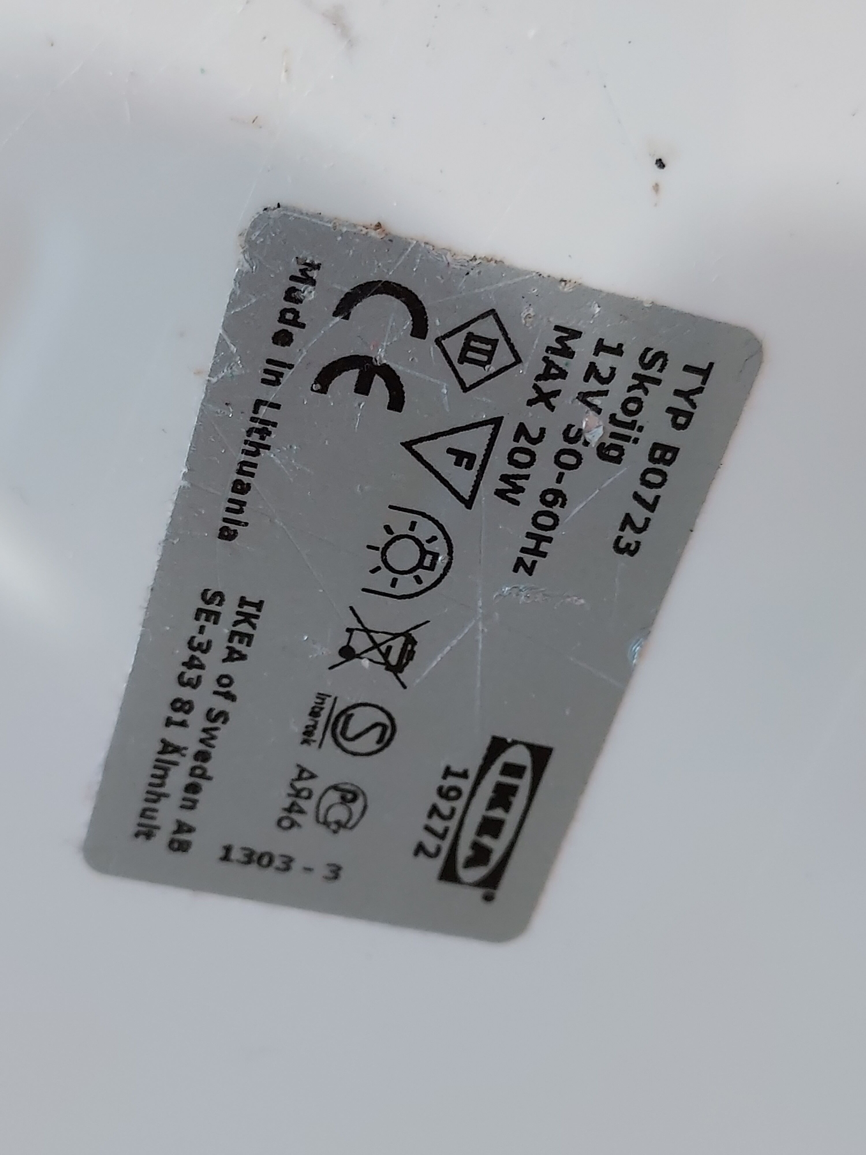 Orange ikea Skojig lamp