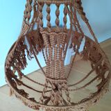 Vintage suspension in macramé