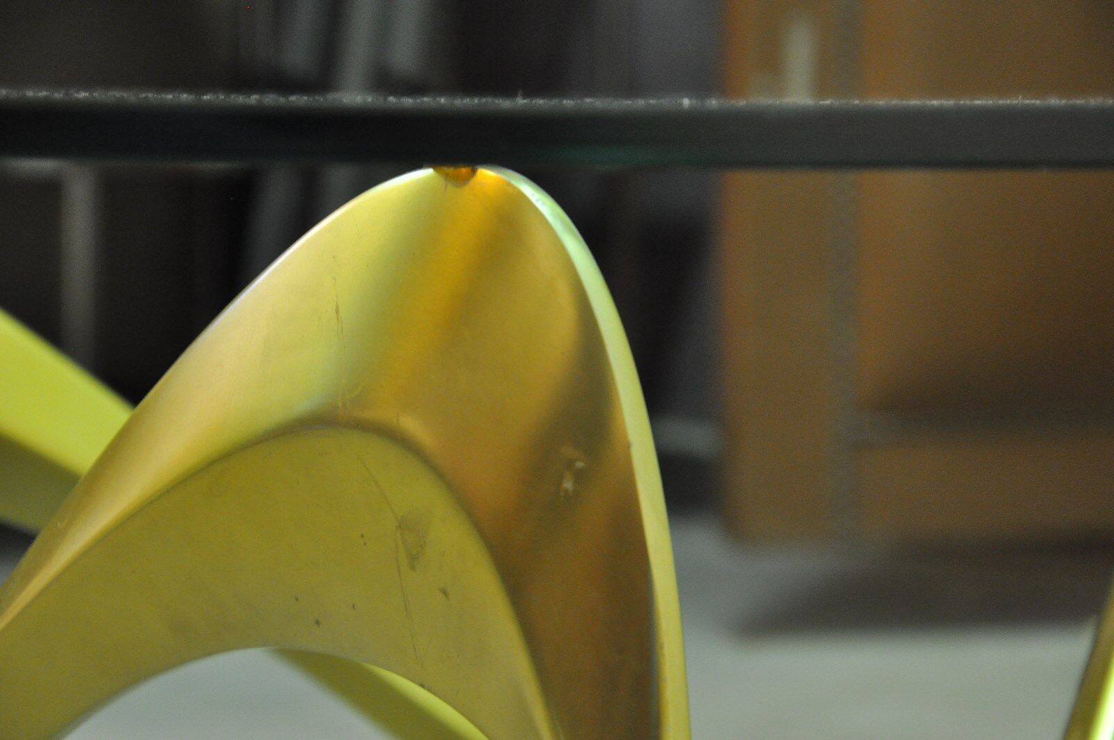 Table low Snake Knut Hesterberg