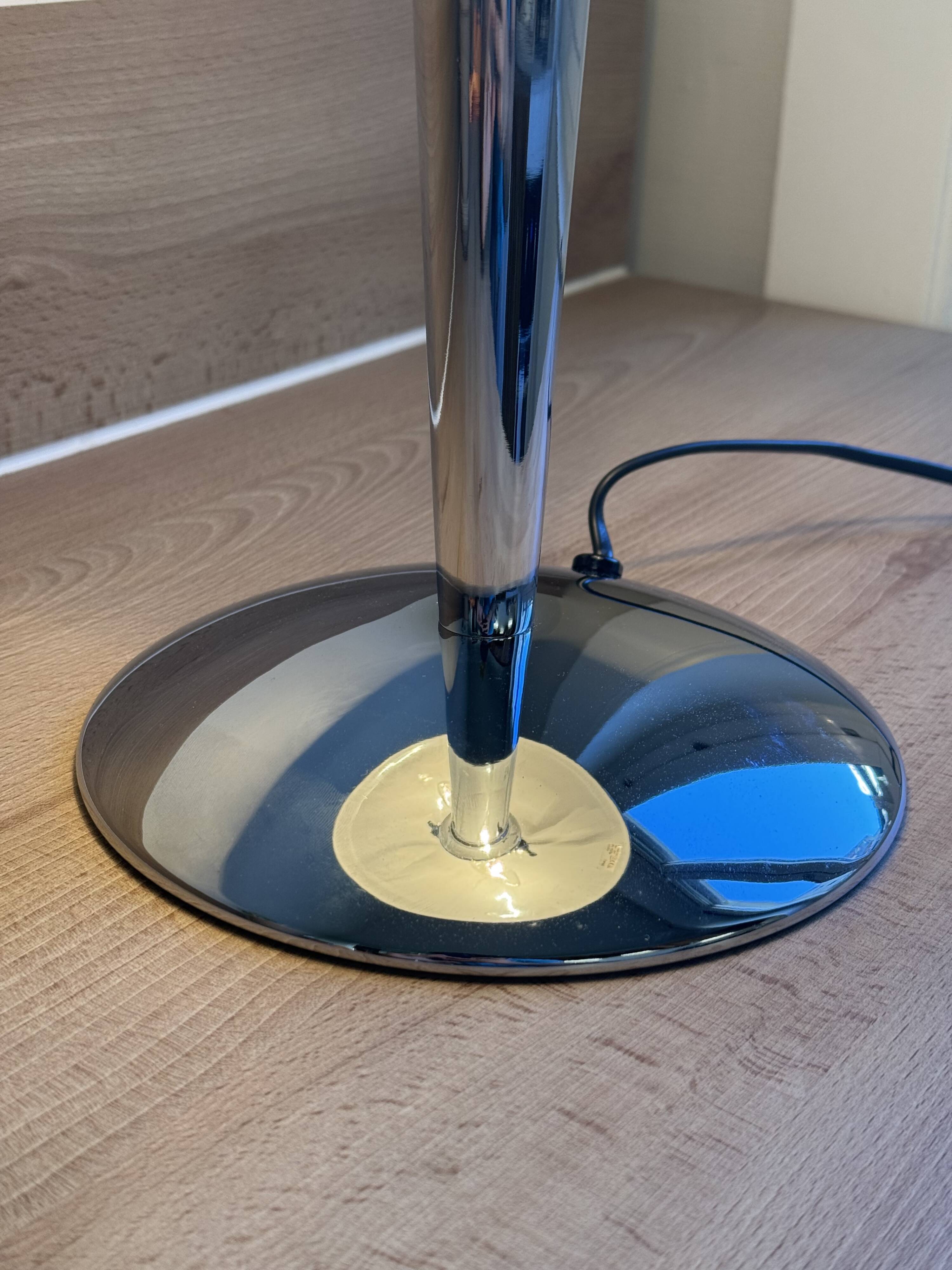 Table Lamp in Ship / Mushroom Style – Chrome Metal